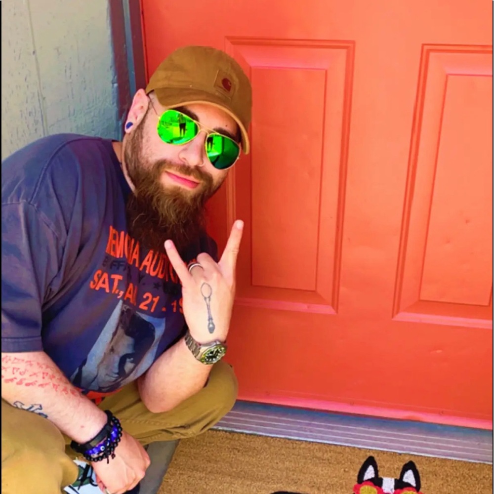 Meet your Posher, Cybear